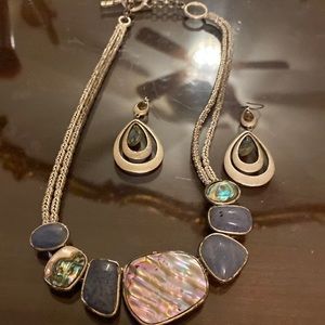 Earring and necklace set